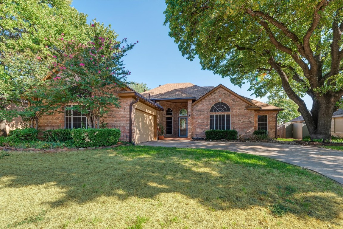 7509 Oak Park Drive North Richland Hills TX 76182