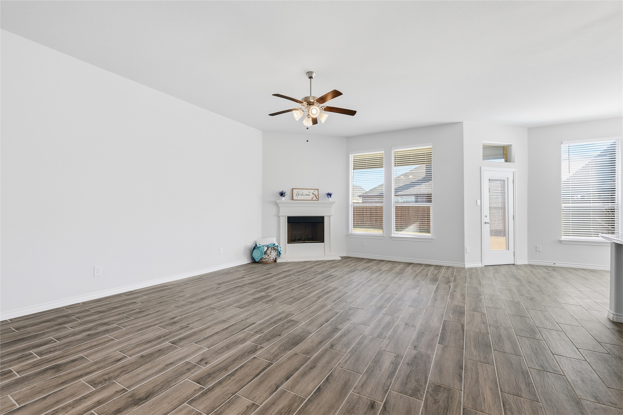 112 Mockingbird Hill Joshua TX 76058