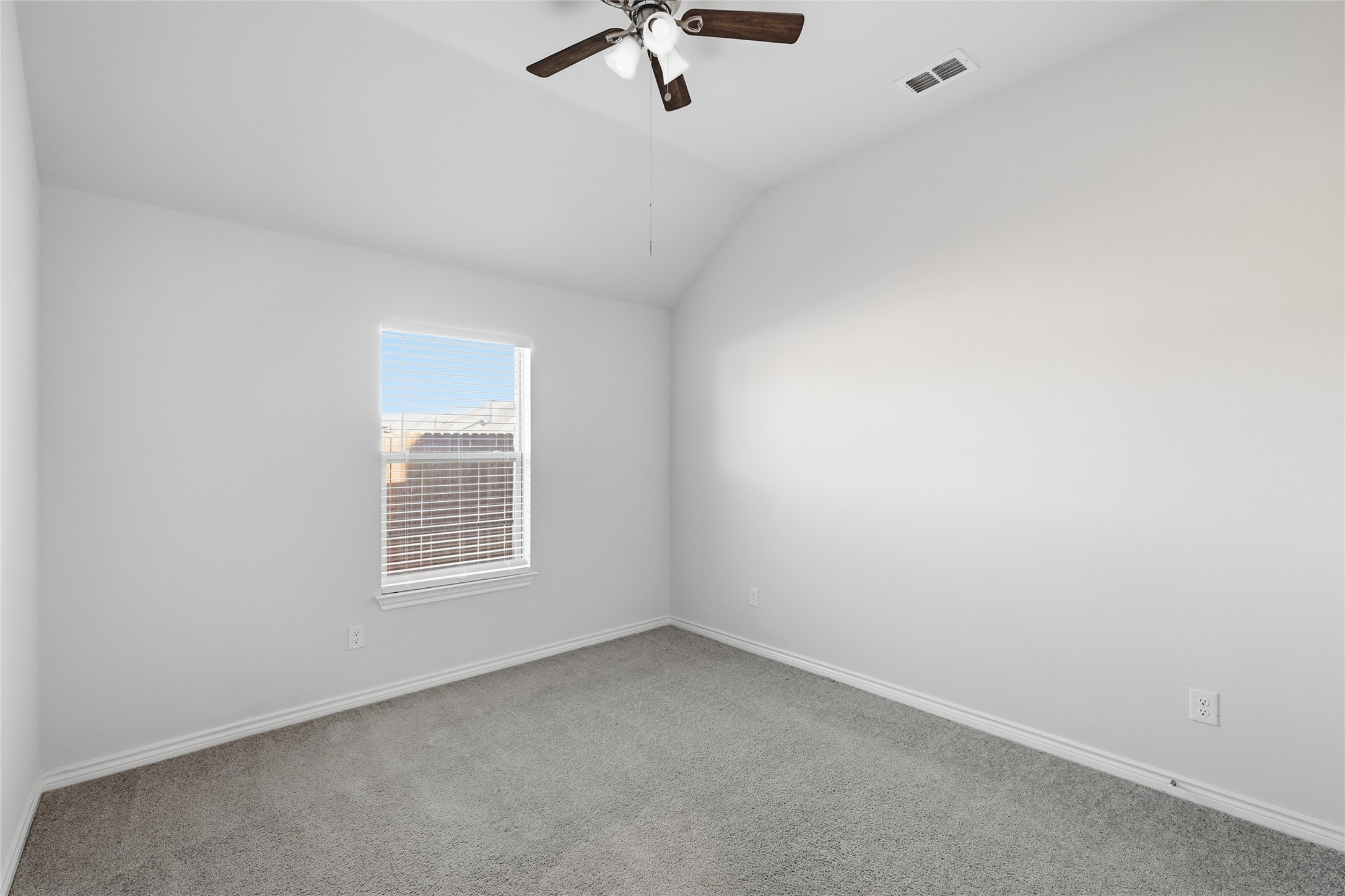 112 Mockingbird Hill Joshua TX 76058