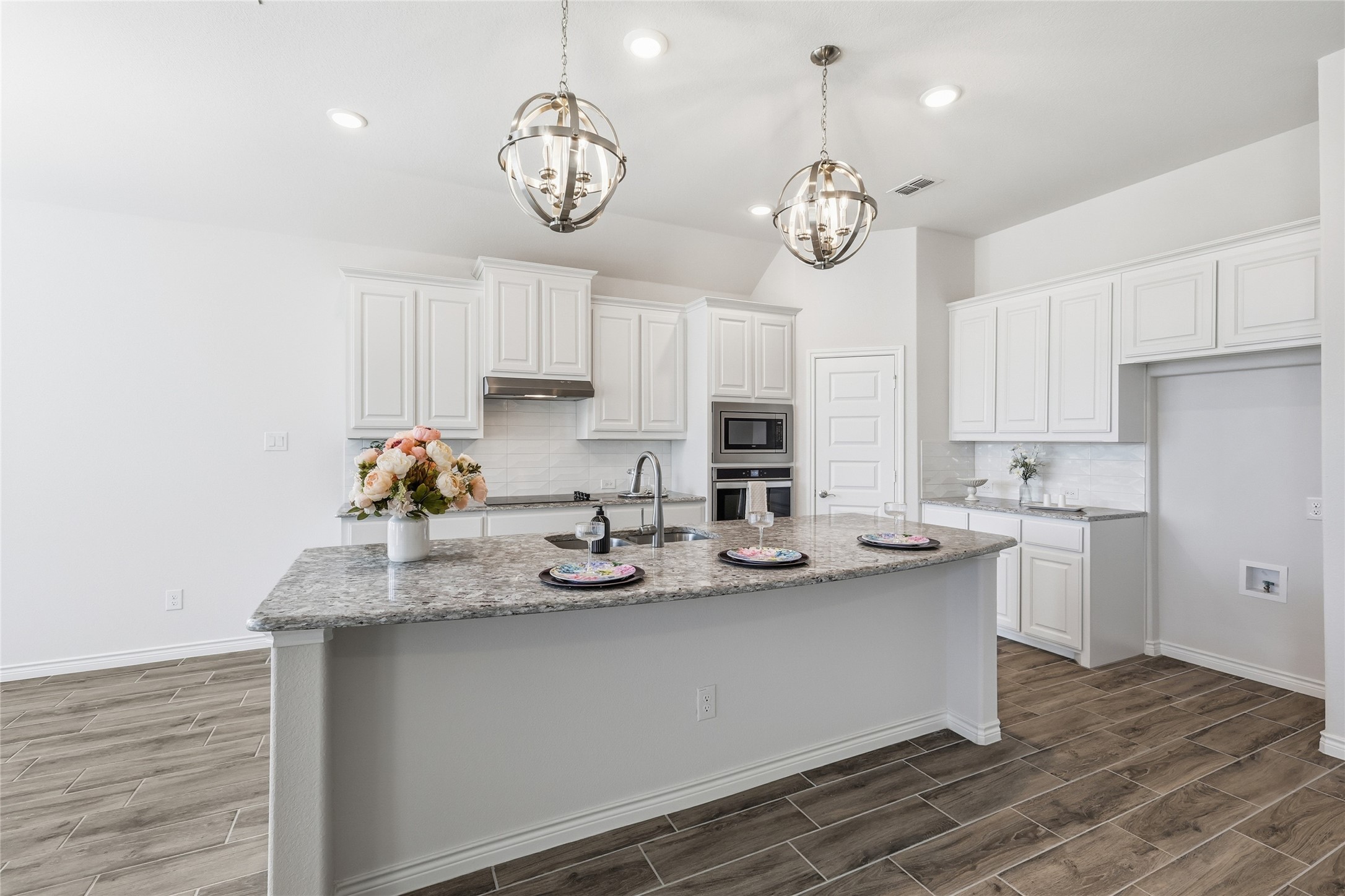 112 Mockingbird Hill Joshua TX 76058