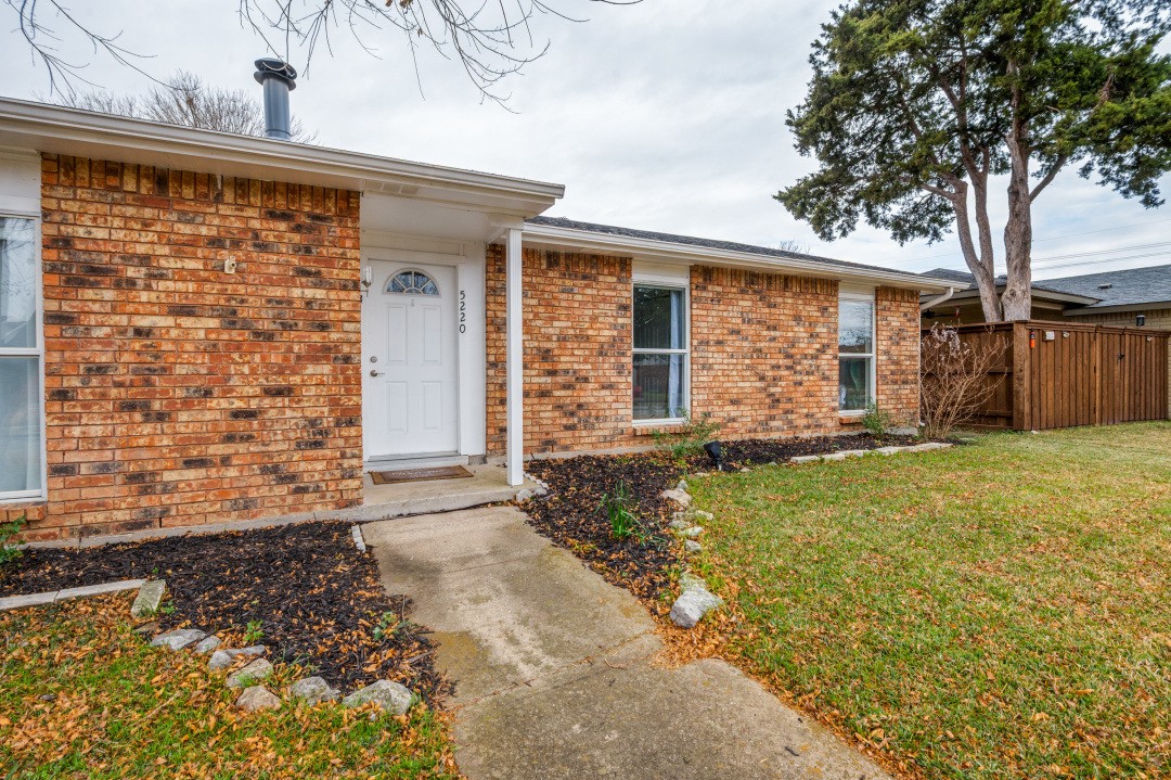 5220 Bartlett Drive The Colony TX 75056