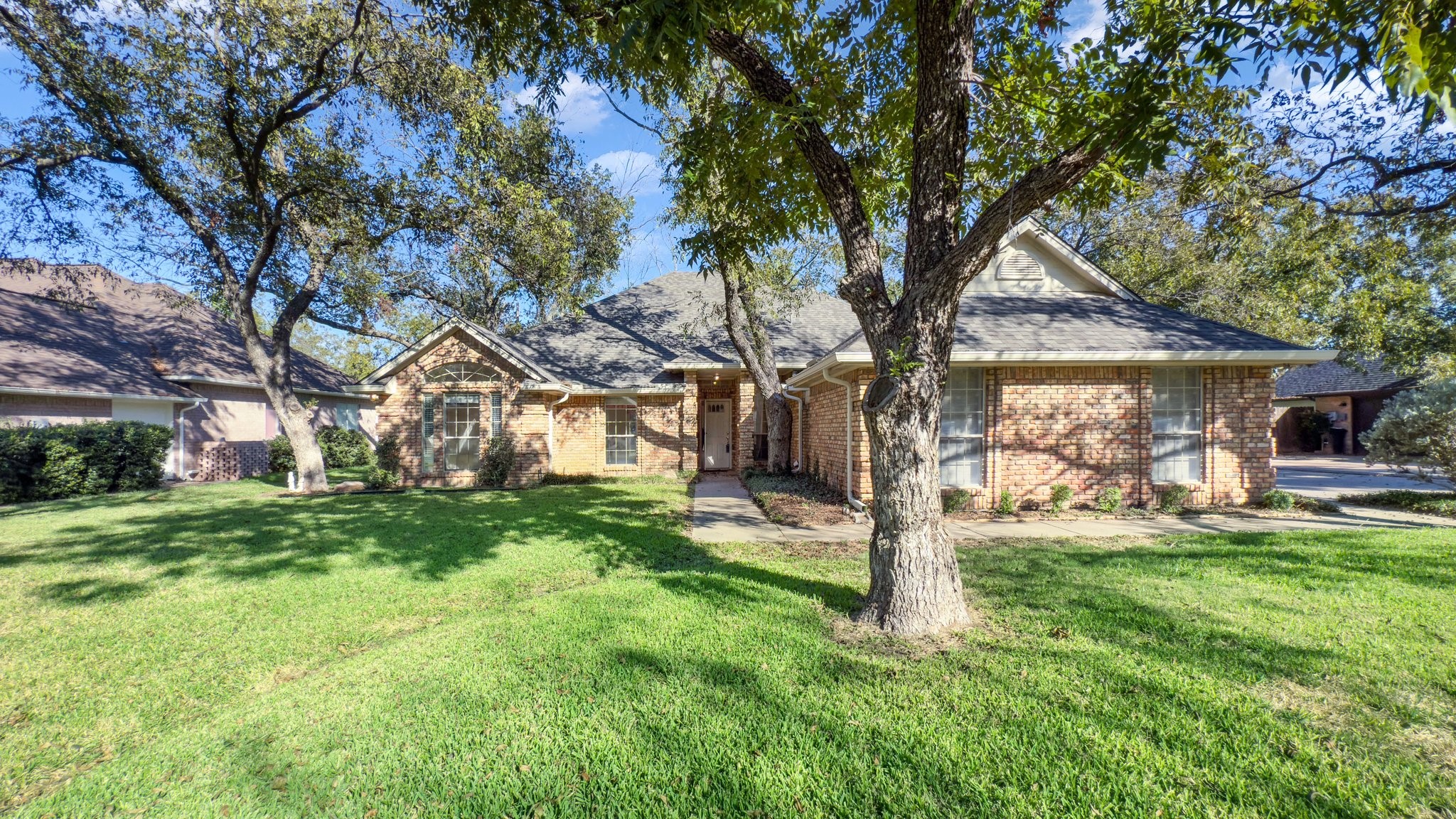 9413 Monticello Drive Granbury TX 76049