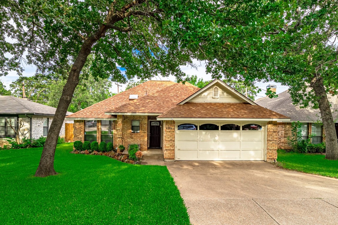 6204 Paradise Drive Arlington TX 76001