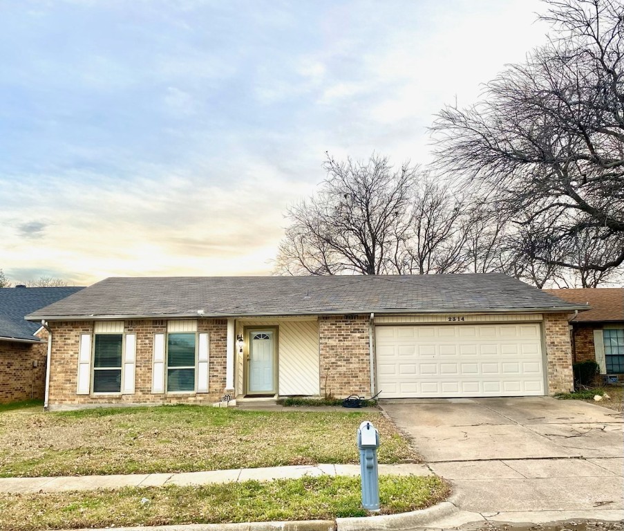 2314 Pennington Drive Arlington TX 76014