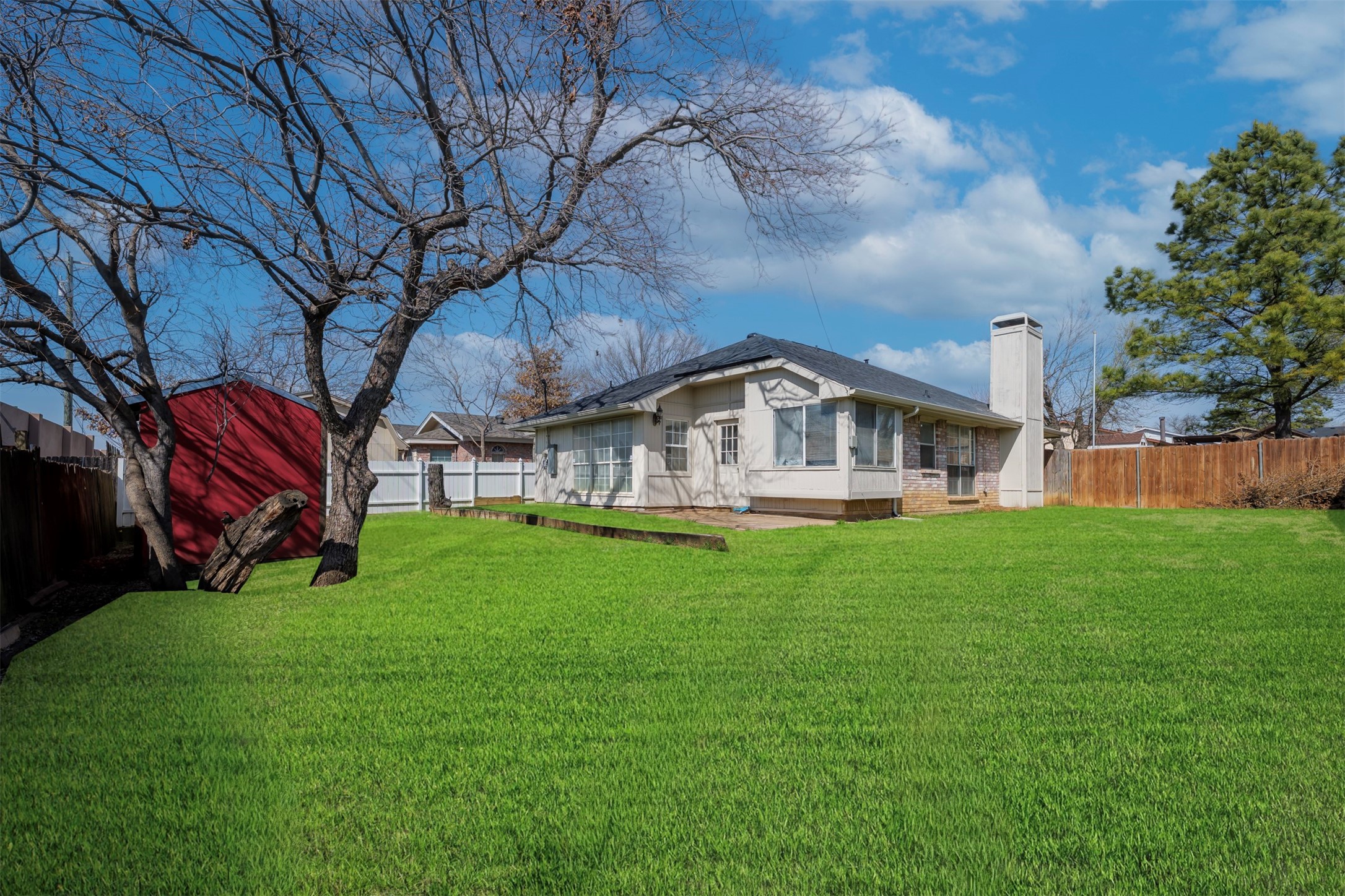 709 Raywood Drive Grand Prairie TX 75052
