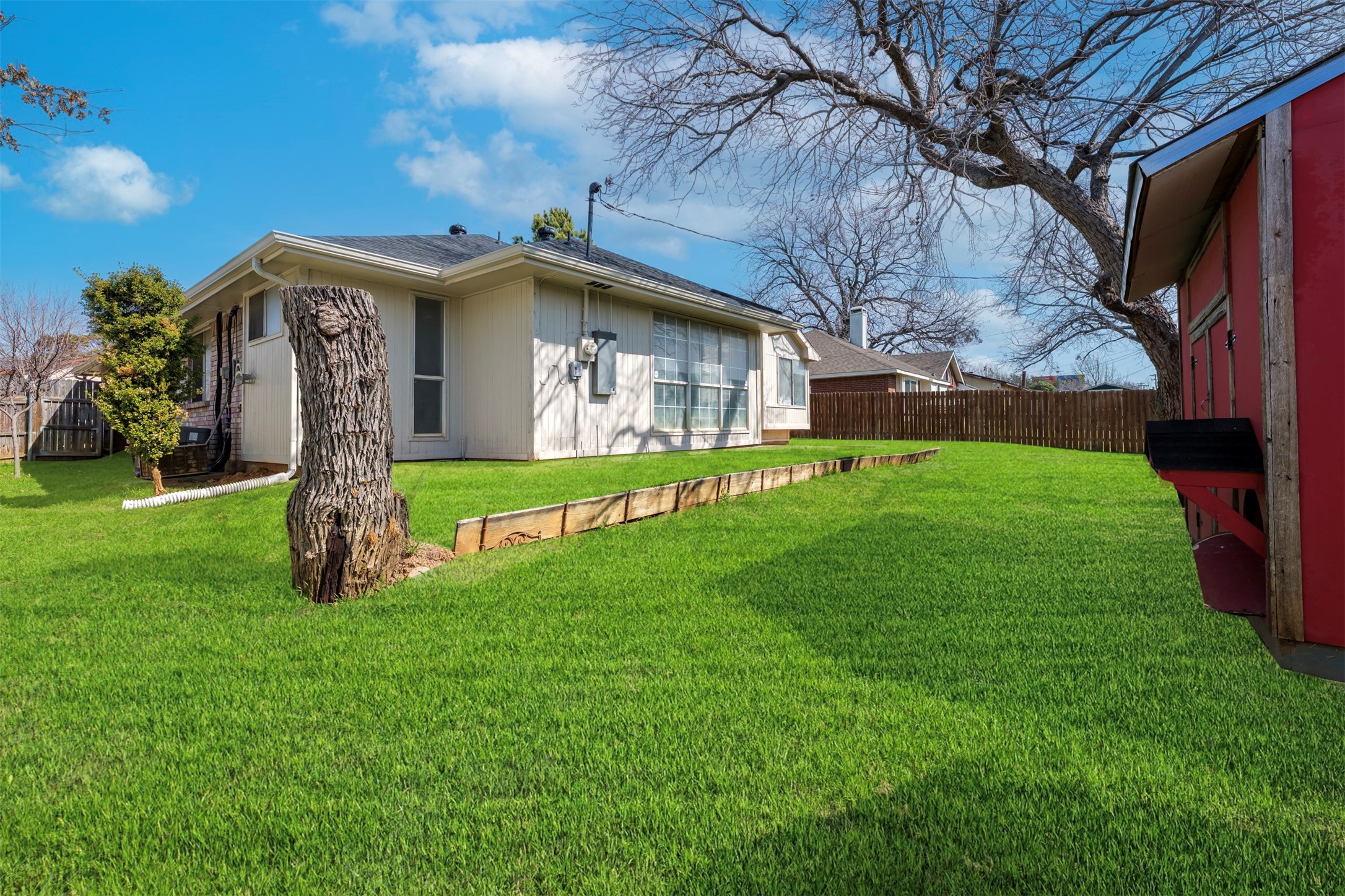 709 Raywood Drive Grand Prairie TX 75052
