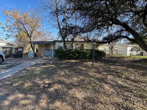 2206 Robinwood Drive Fort Worth TX 76111