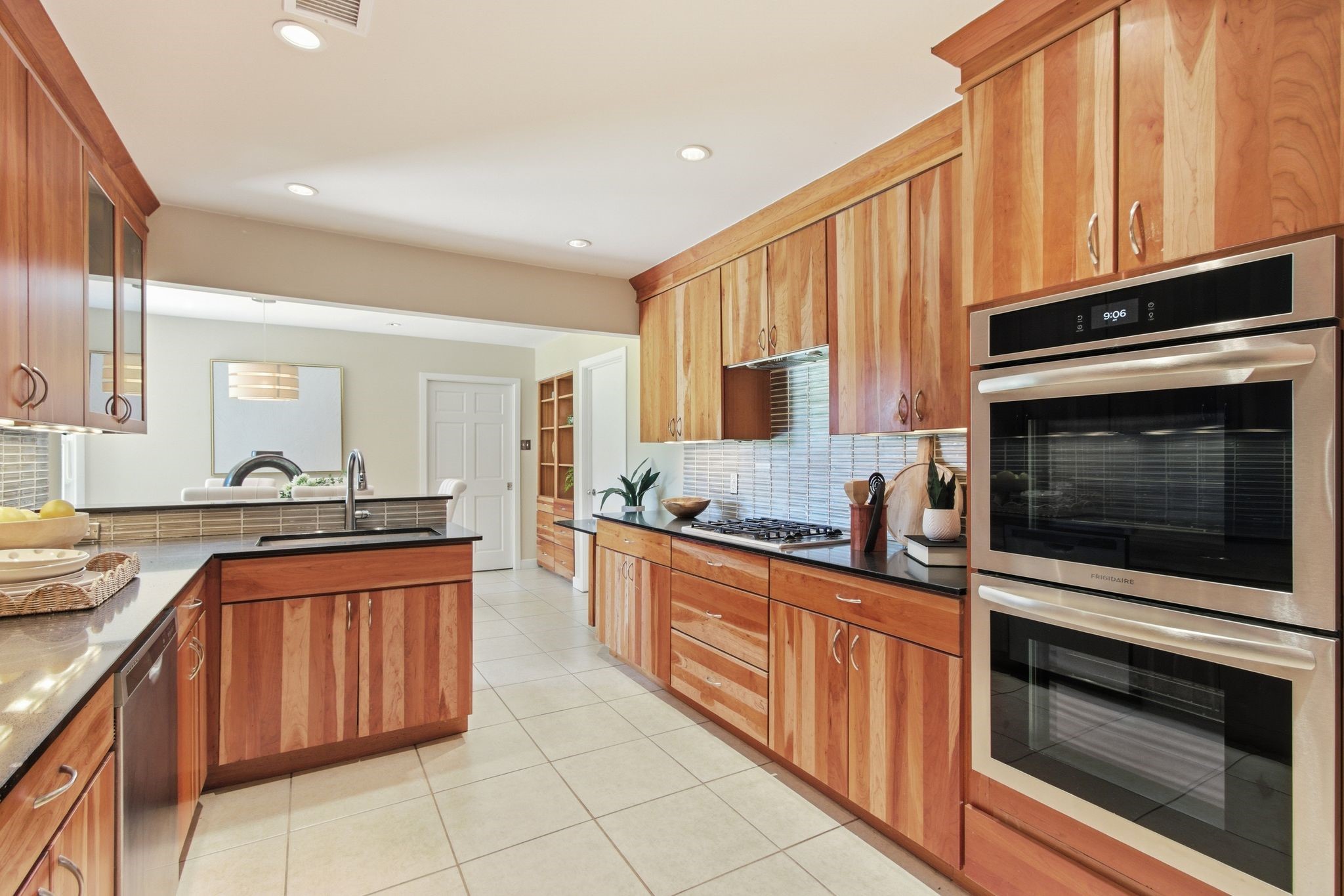 237 Woodcrest Drive Richardson TX 75080