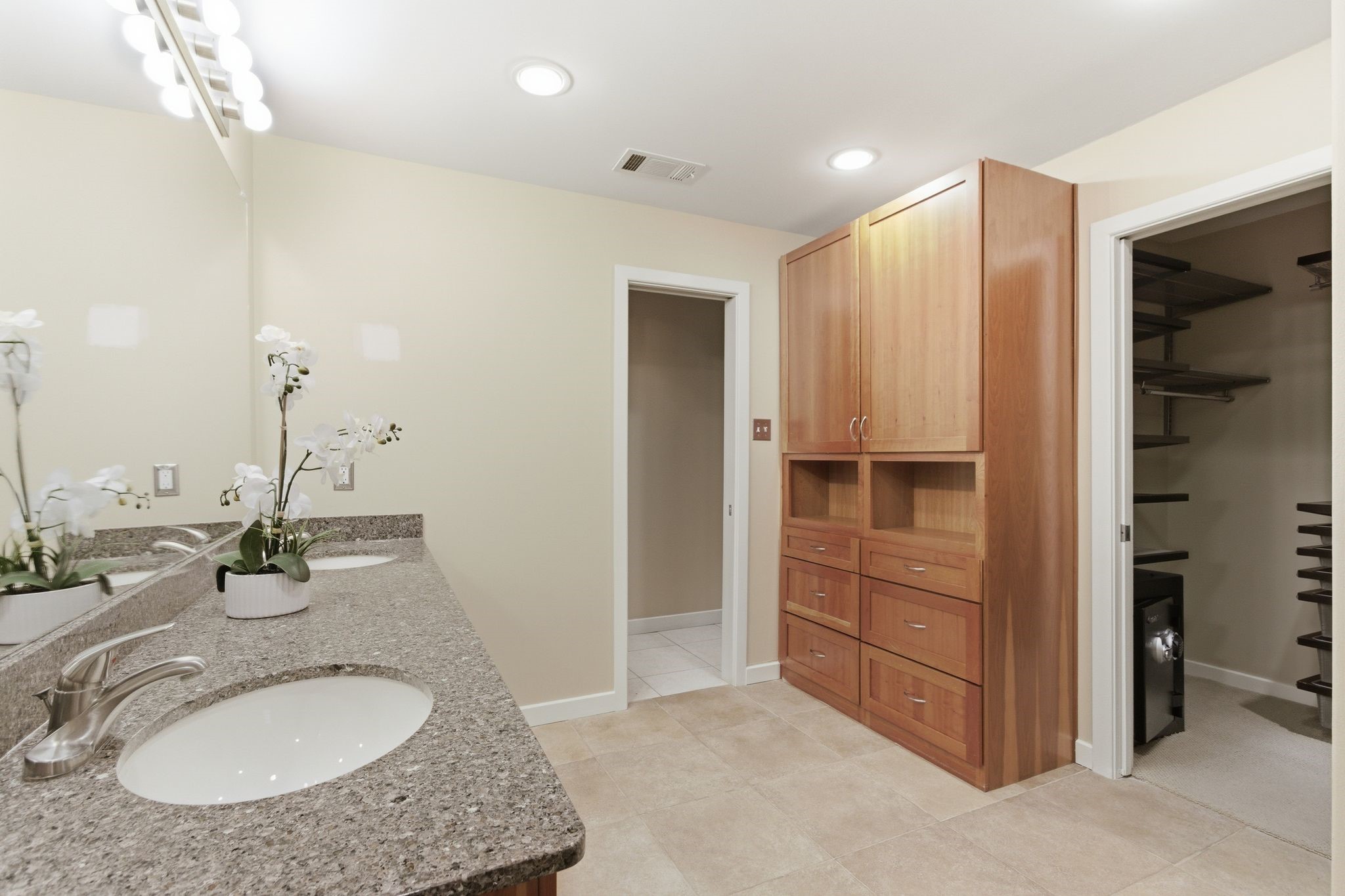 237 Woodcrest Drive Richardson TX 75080