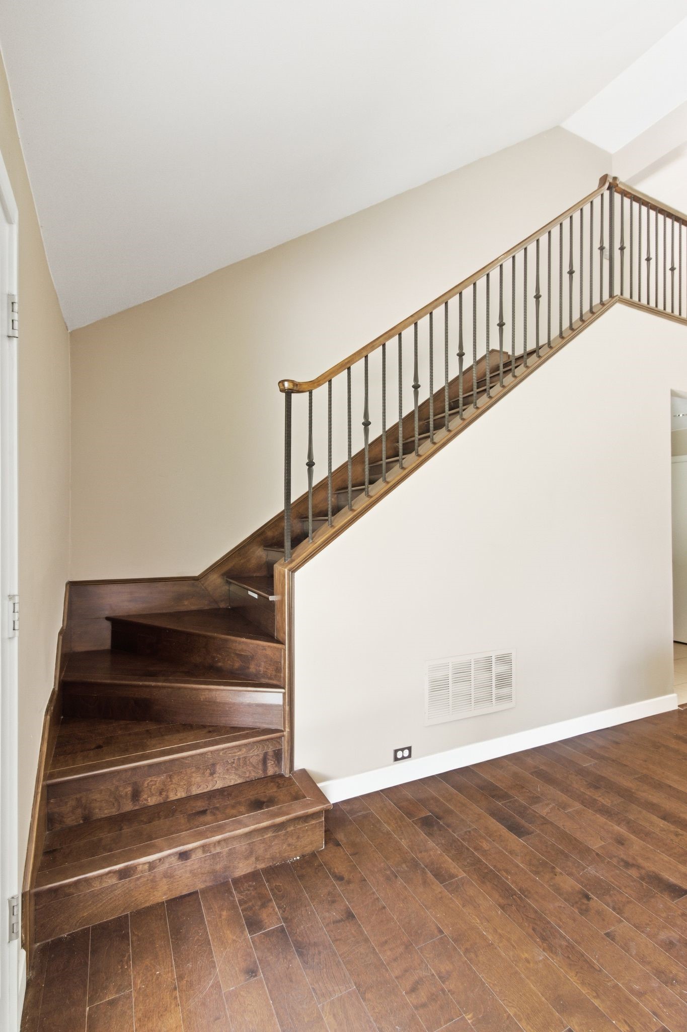 237 Woodcrest Drive Richardson TX 75080