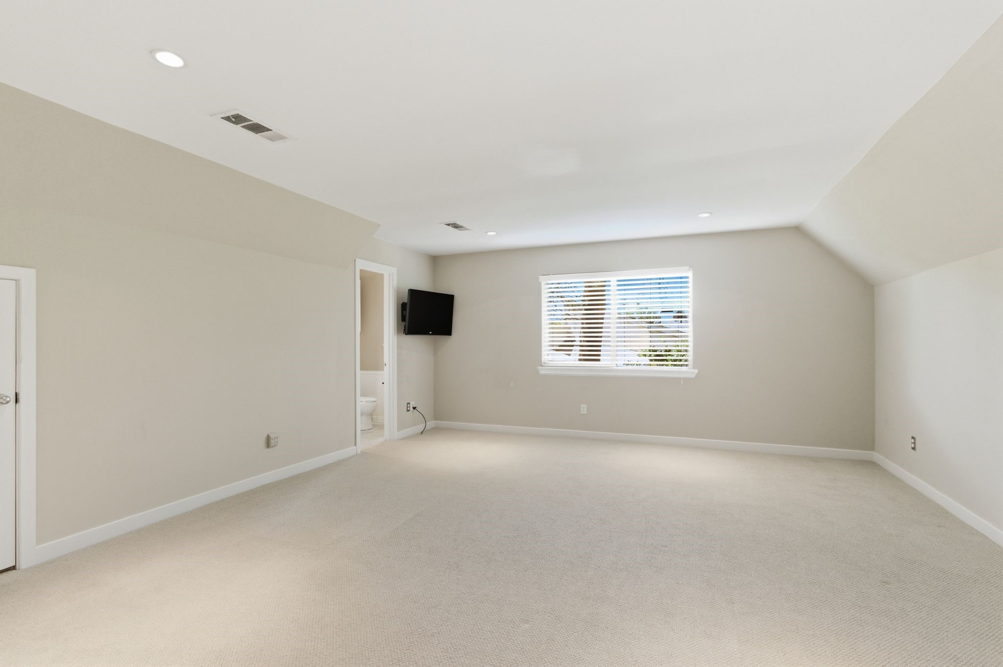 237 Woodcrest Drive Richardson TX 75080