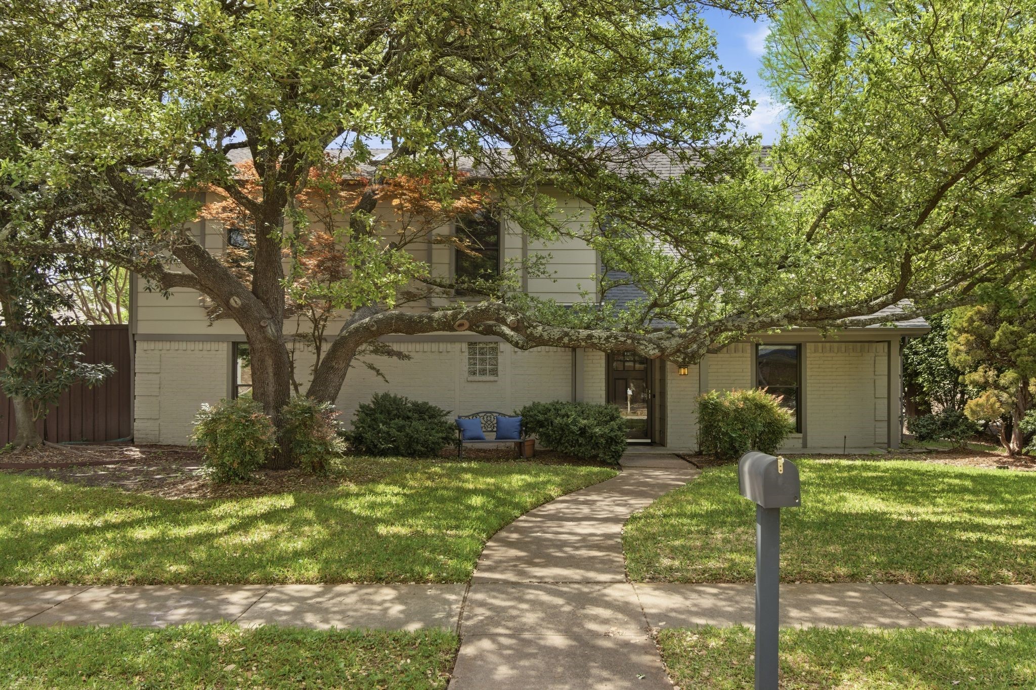 237 Woodcrest Drive Richardson TX 75080