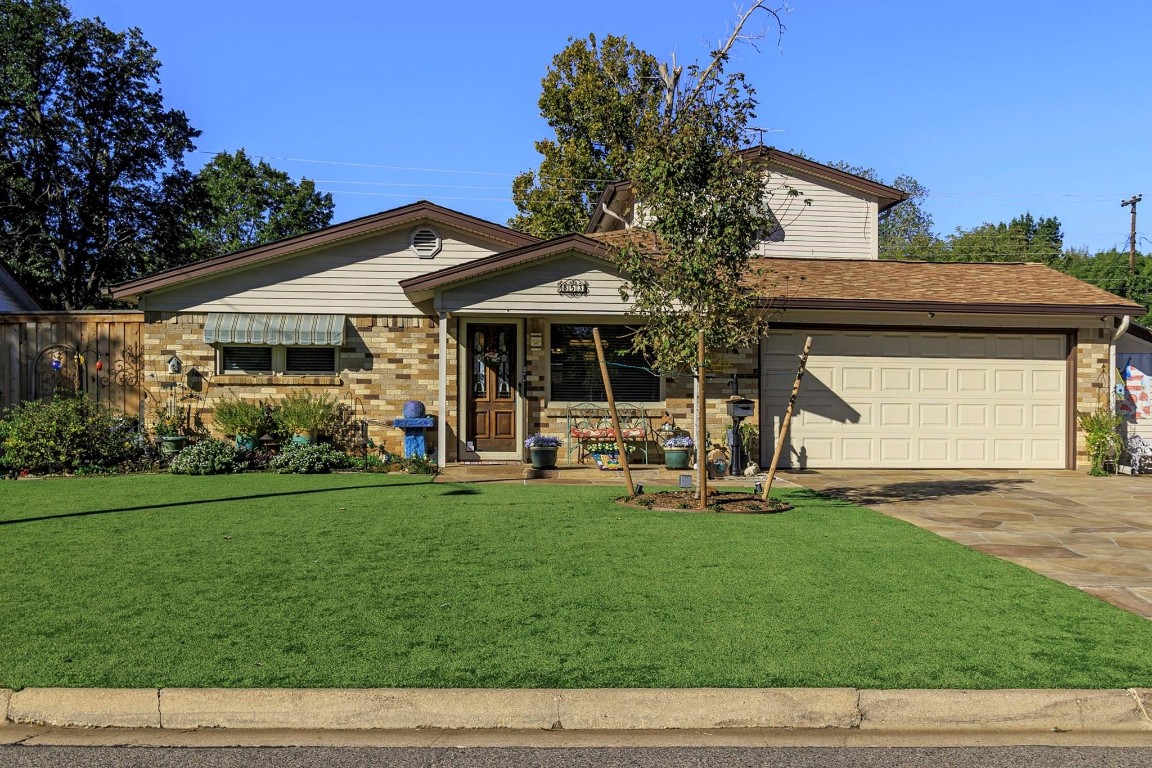 853 Russell Lane Bedford TX 76022