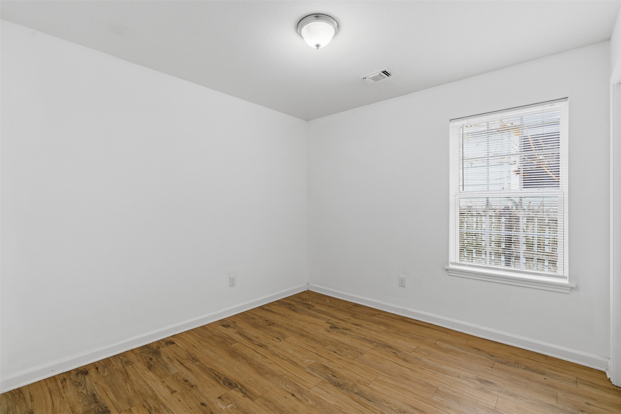 227 W Murray Street Denison TX 75020