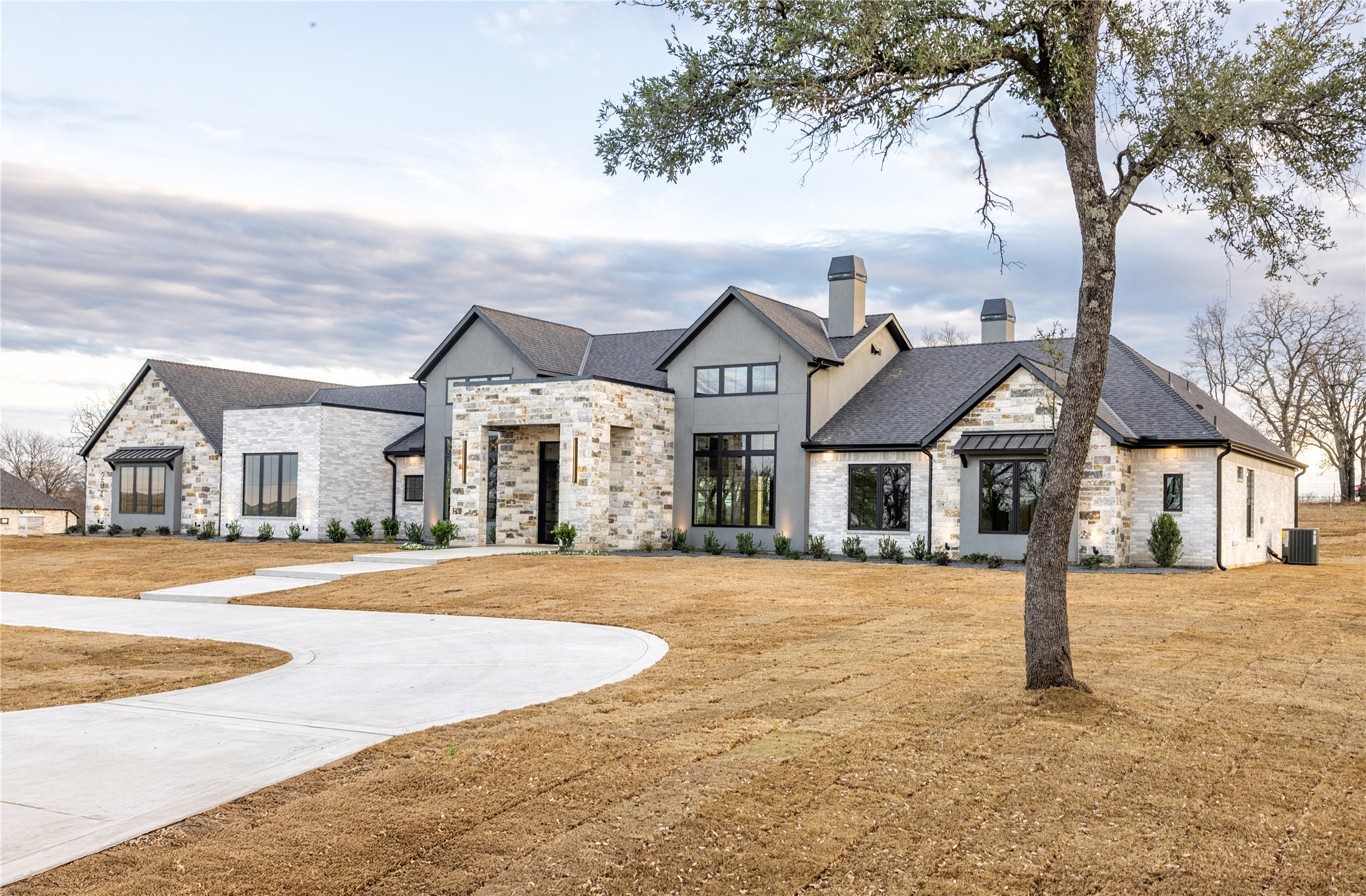 204 Dan Russell Bend Weatherford TX 76087