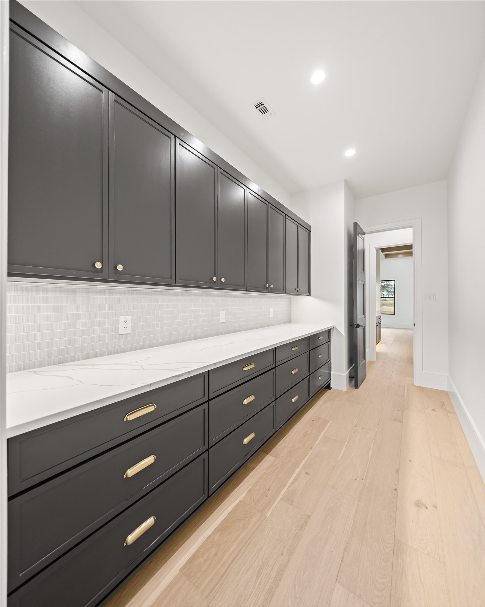 204 Dan Russell Bend Weatherford TX 76087