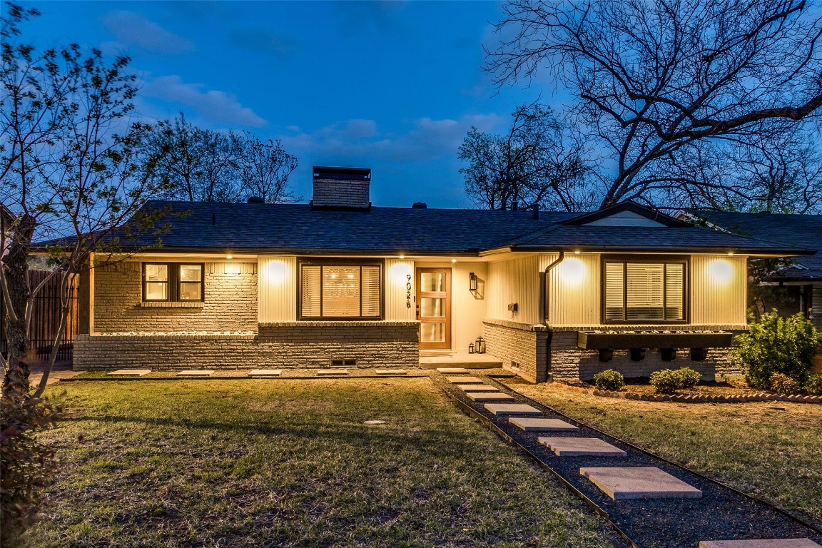 9026 Westbriar Drive Dallas TX 75228