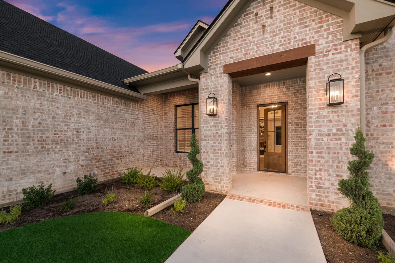 8005 Bee Cave Road China Spring TX 76633