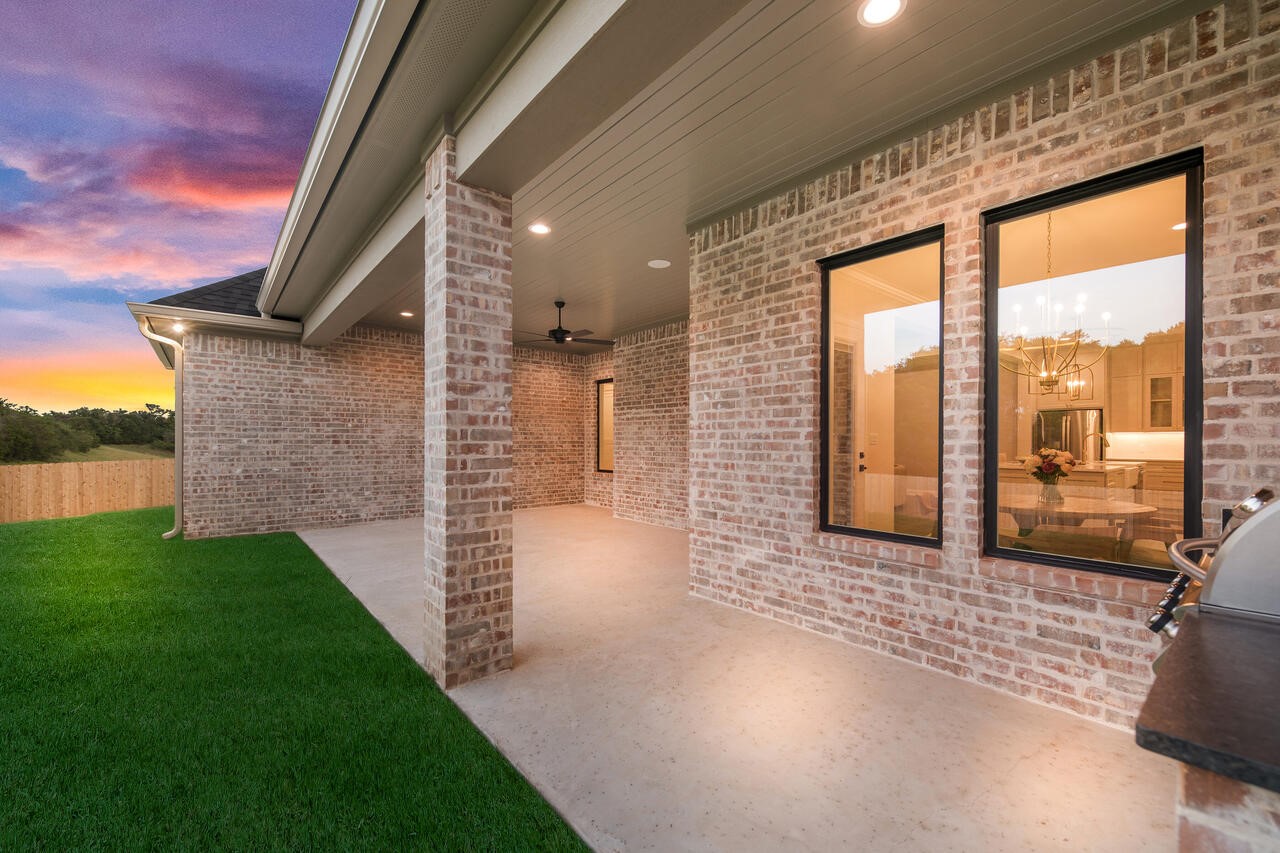 8005 Bee Cave Road China Spring TX 76633