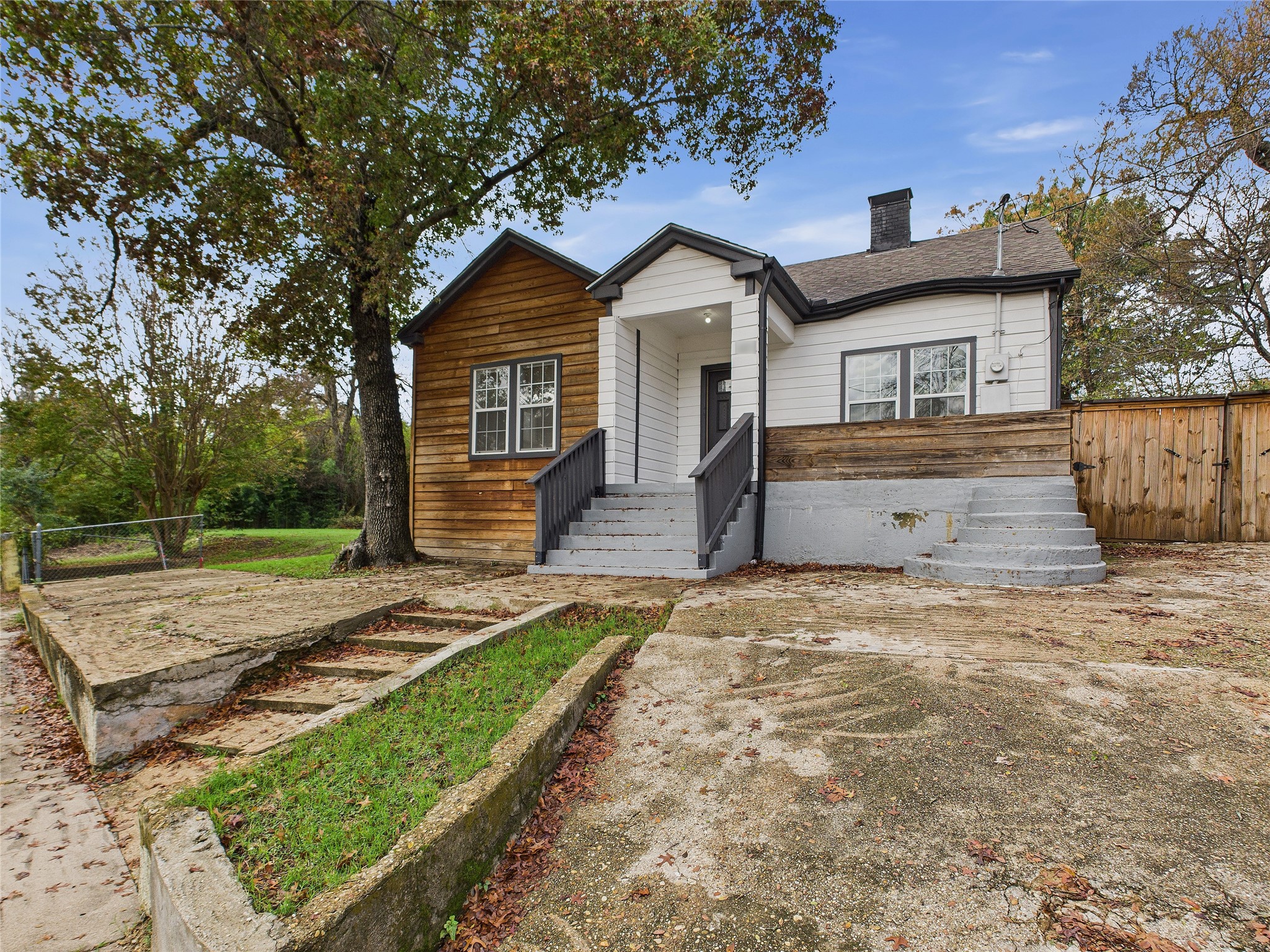 823 Havendon Circle Dallas TX 75203