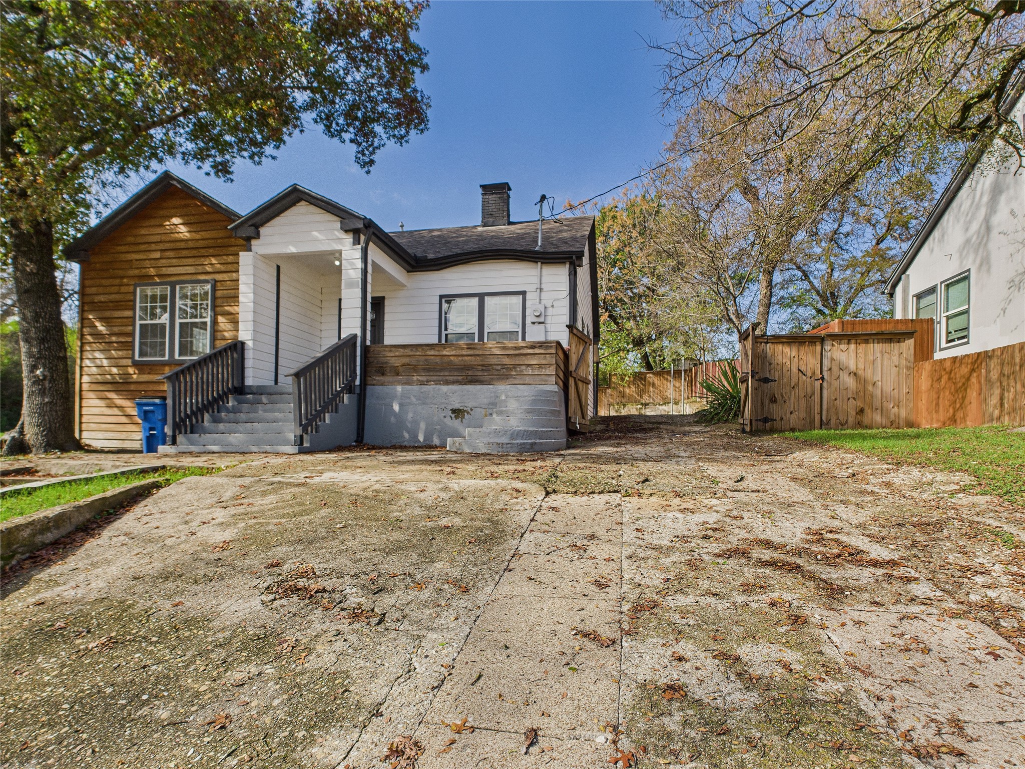 823 Havendon Circle Dallas TX 75203