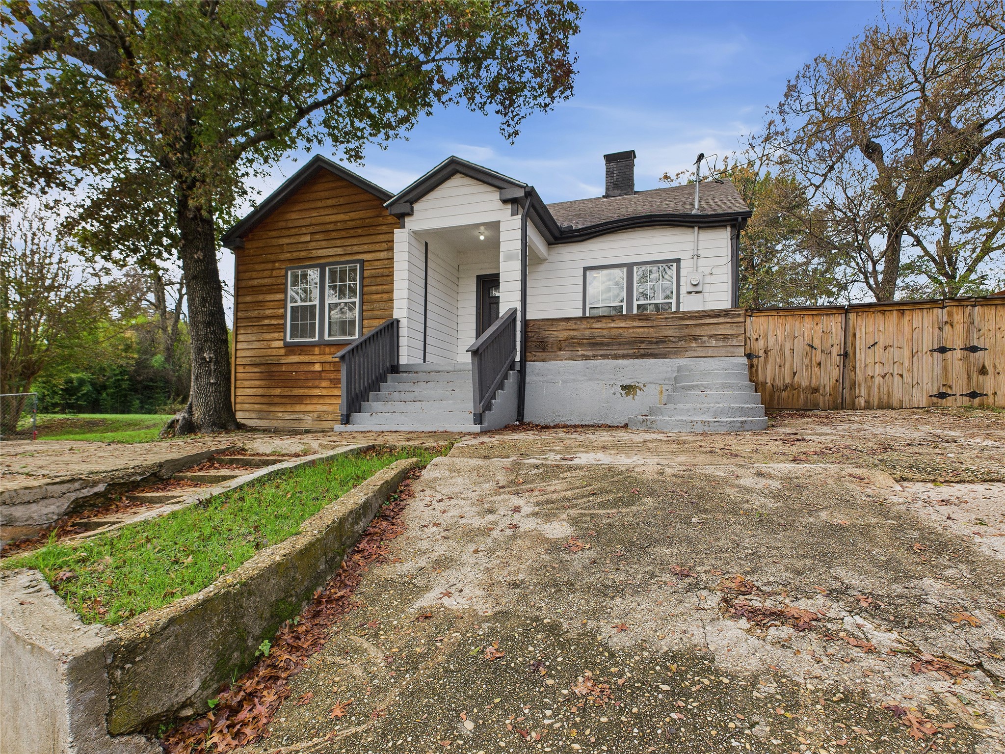 823 Havendon Circle Dallas TX 75203