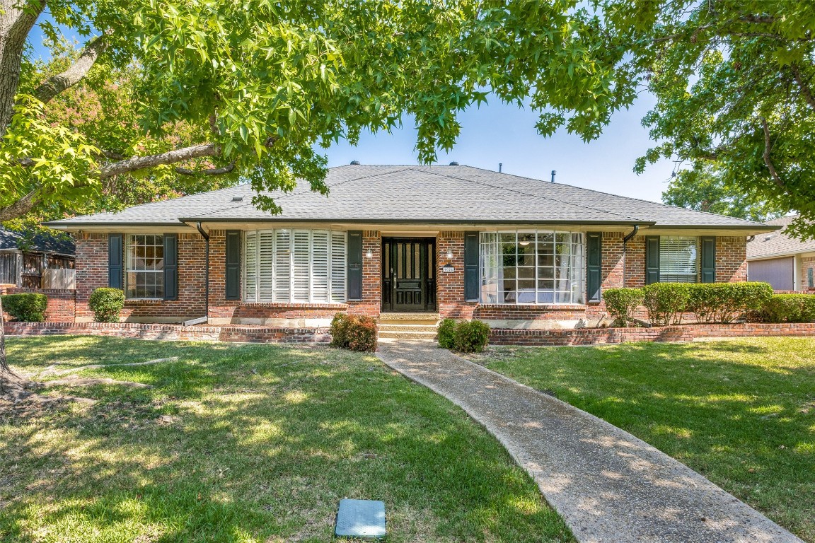 9025 Maple Glen Drive Dallas TX 75231