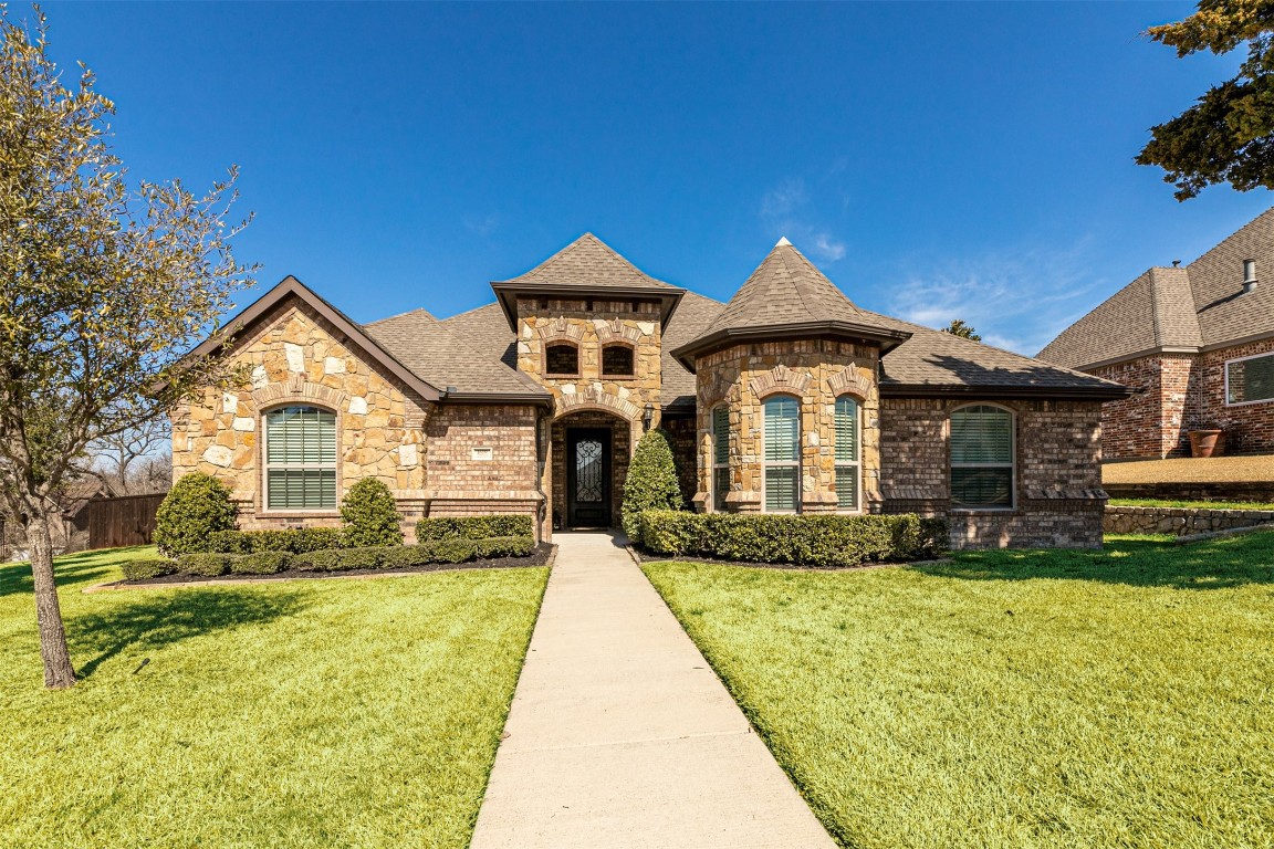 1619 Carriage Creek Drive Desoto TX 75115