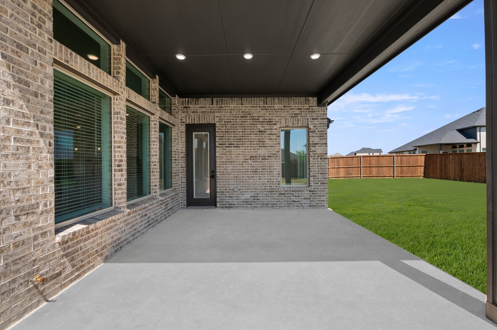 2446 Hitchford Street Midlothian TX 76065