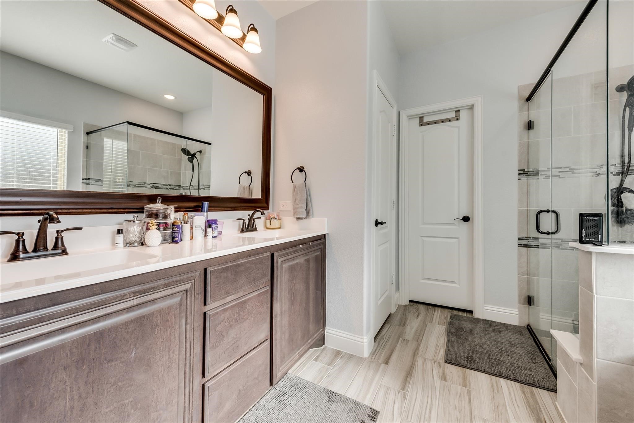 213 Roscoe Drive Fate TX 75087