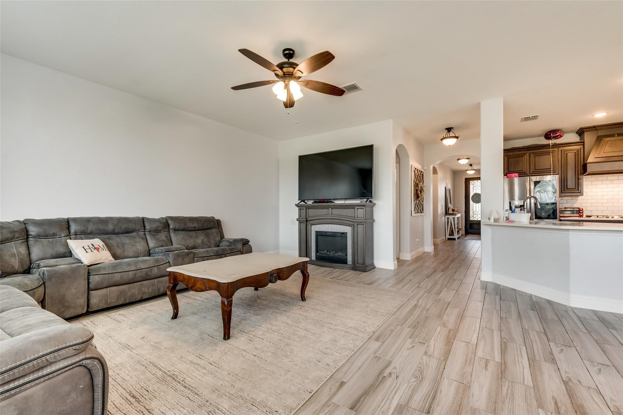 213 Roscoe Drive Fate TX 75087