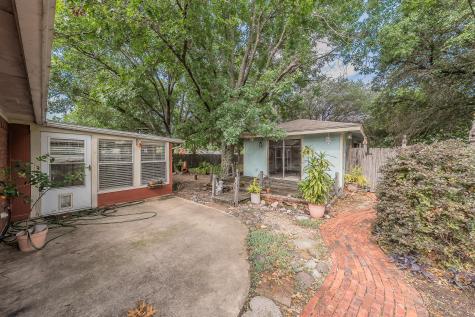 1228 Cozby Street W Benbrook TX 76126