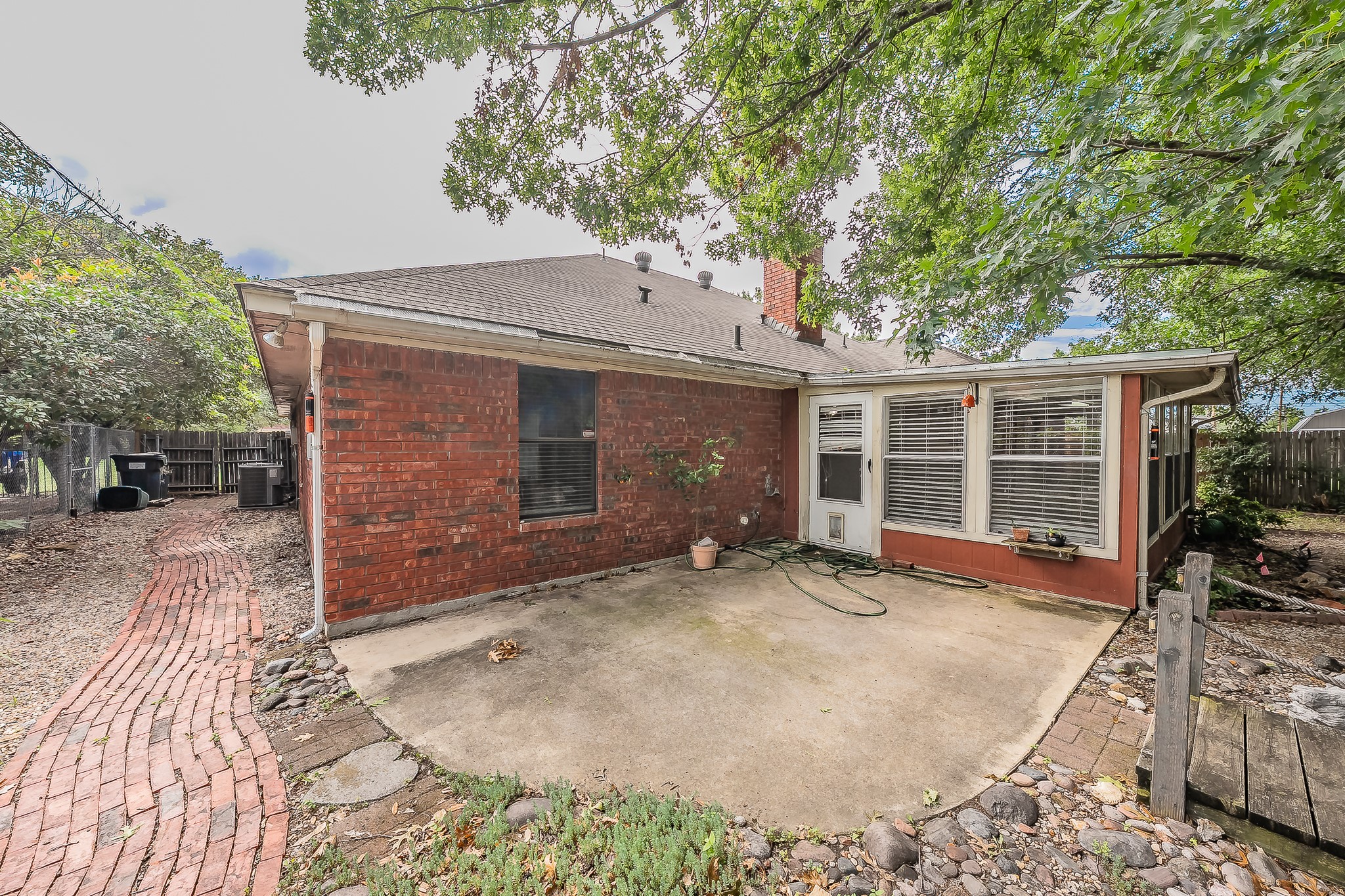 1228 Cozby Street W Benbrook TX 76126