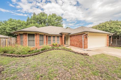 1228 Cozby Street W Benbrook TX 76126