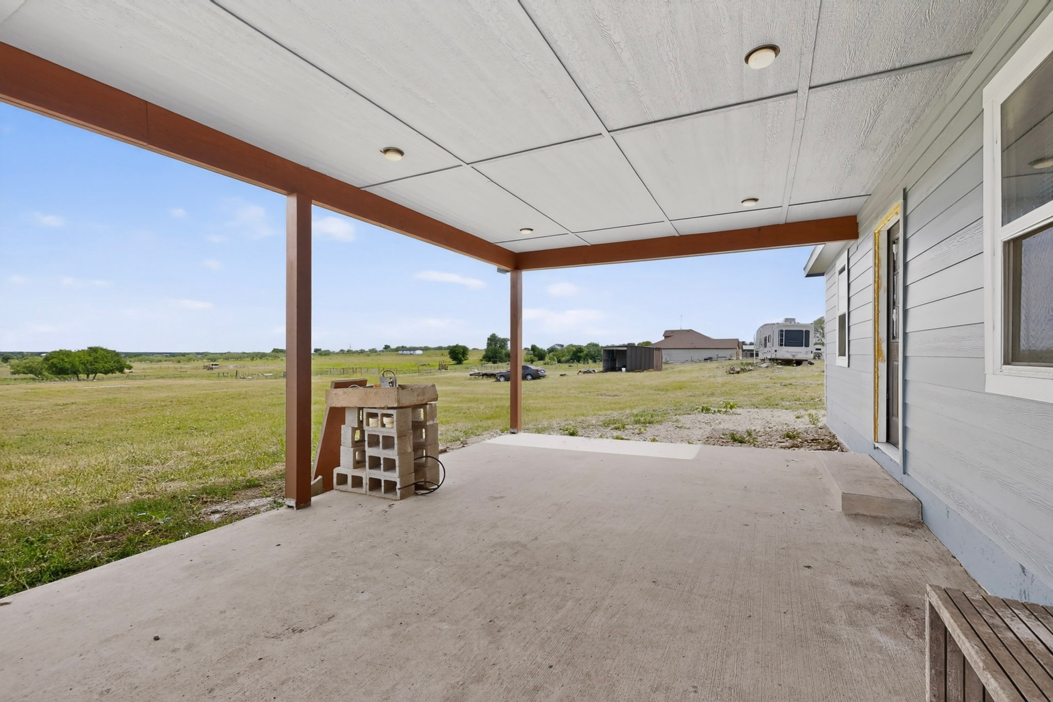 6035 County Road 302 Grandview TX 76050