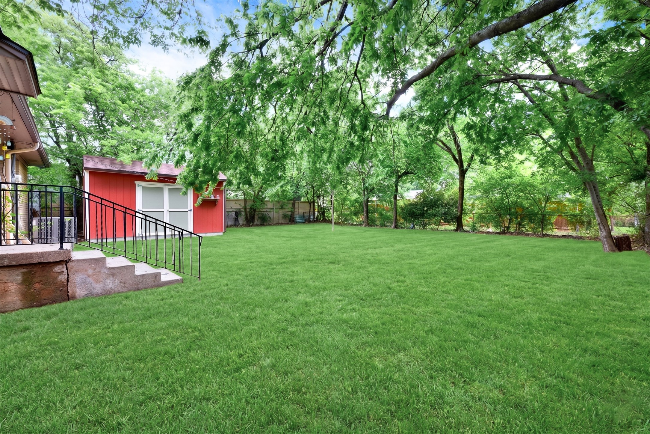 2418 Centerville Road Dallas TX 75228