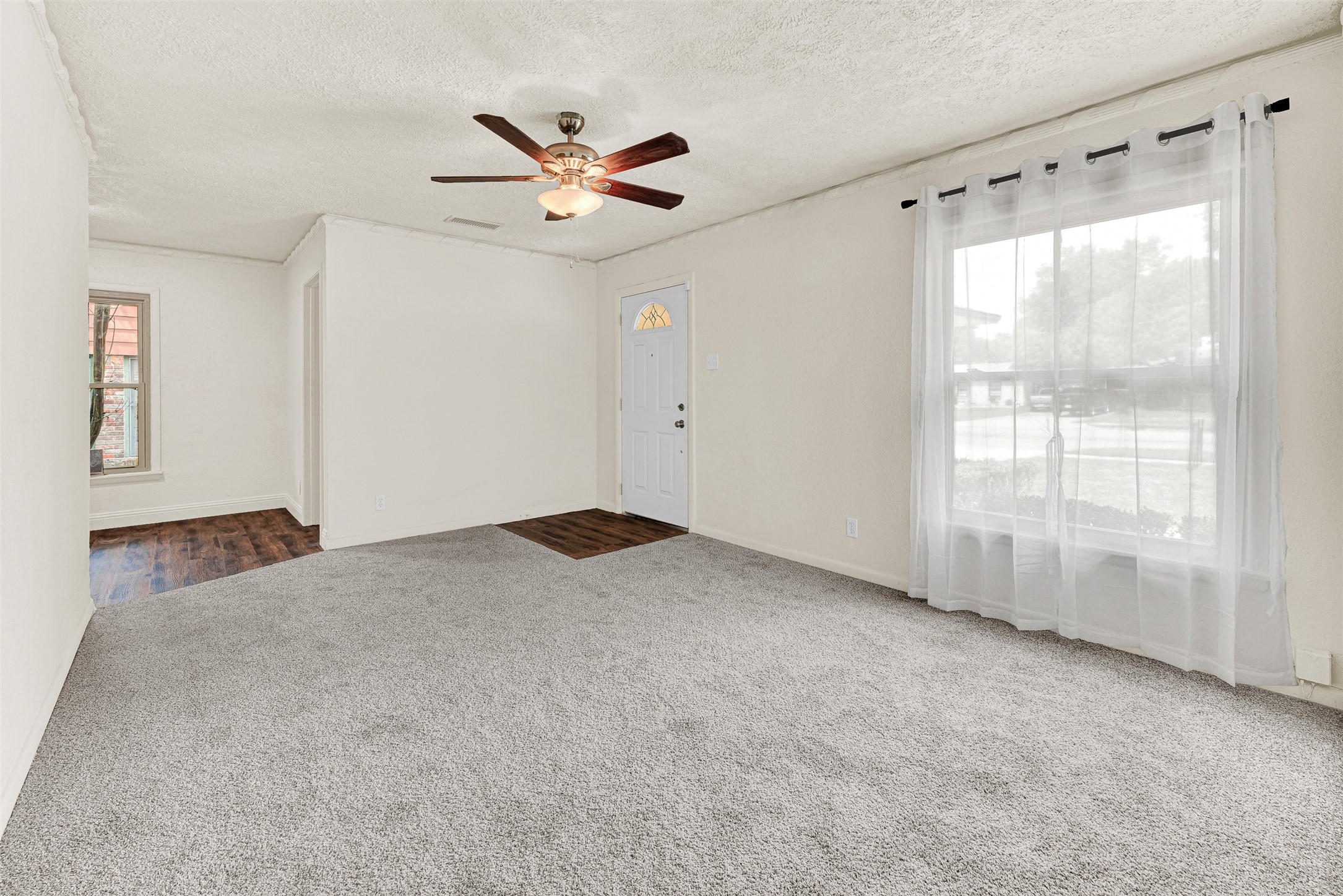 2418 Centerville Road Dallas TX 75228