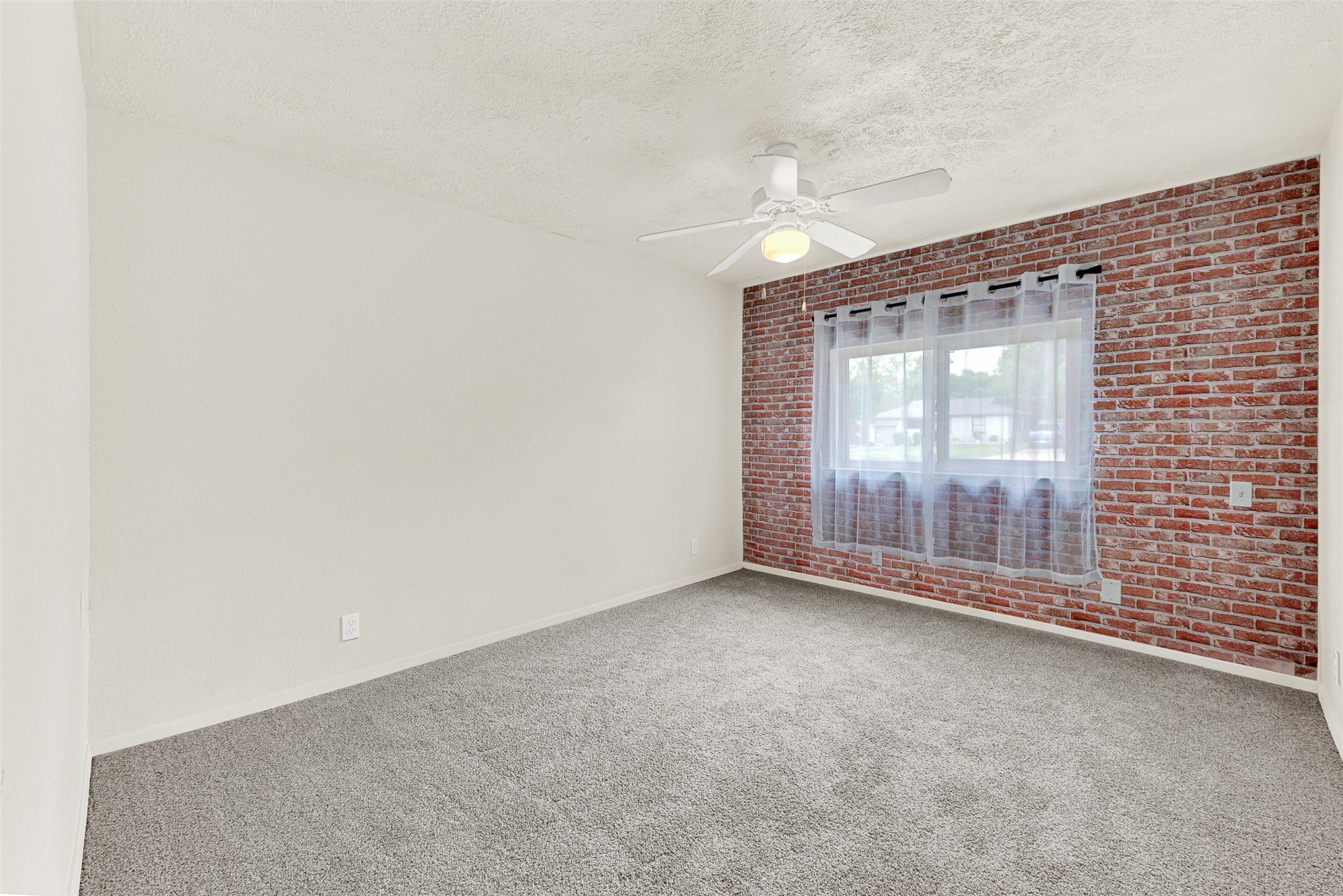 2418 Centerville Road Dallas TX 75228