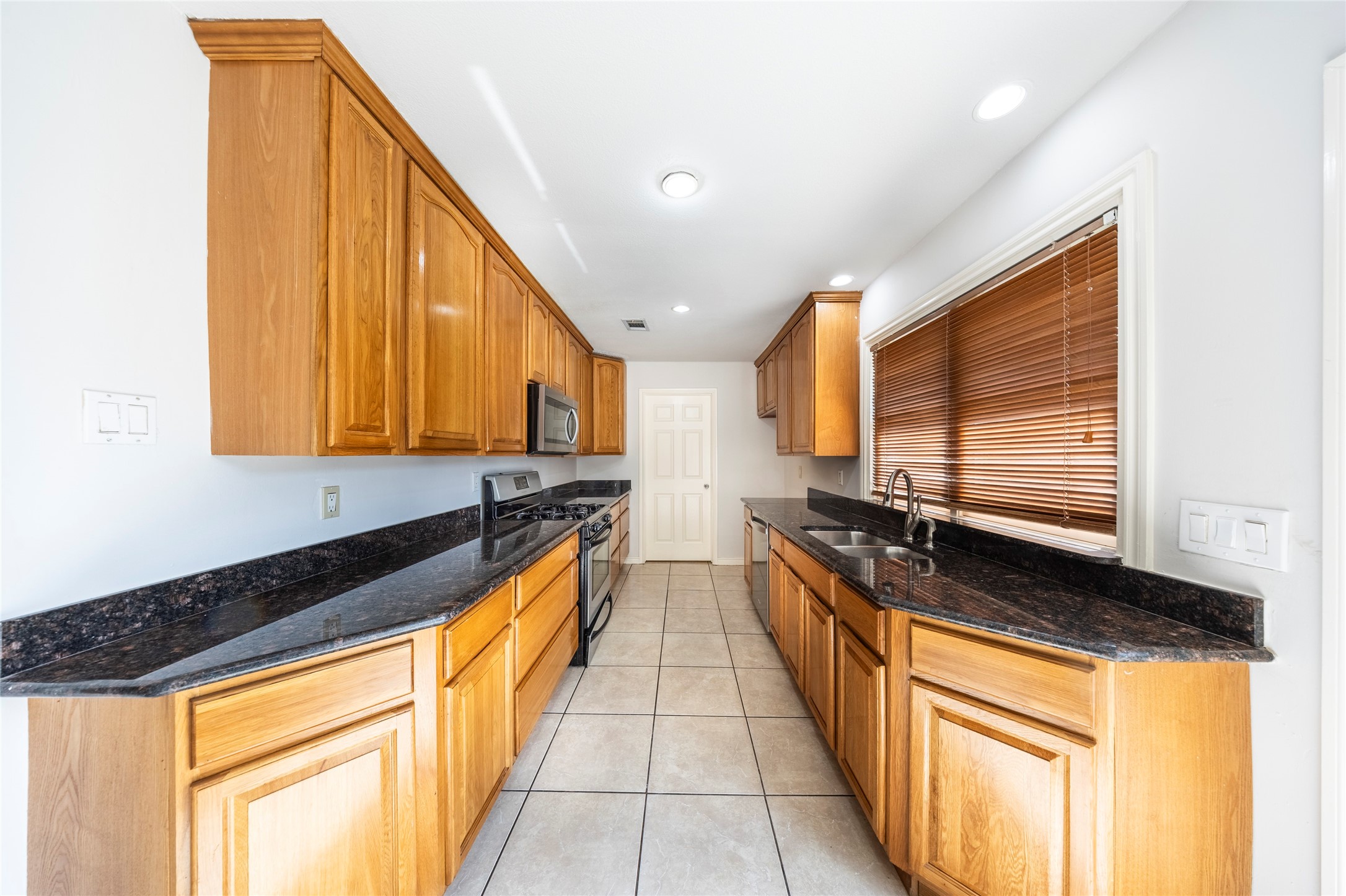 3313 Knights Haven Lane Garland TX 75044