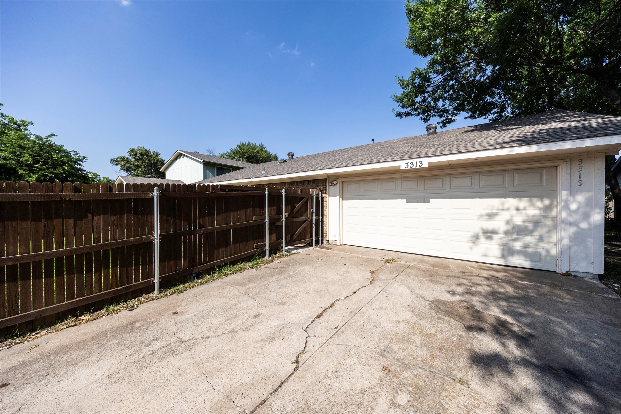 3313 Knights Haven Lane Garland TX 75044
