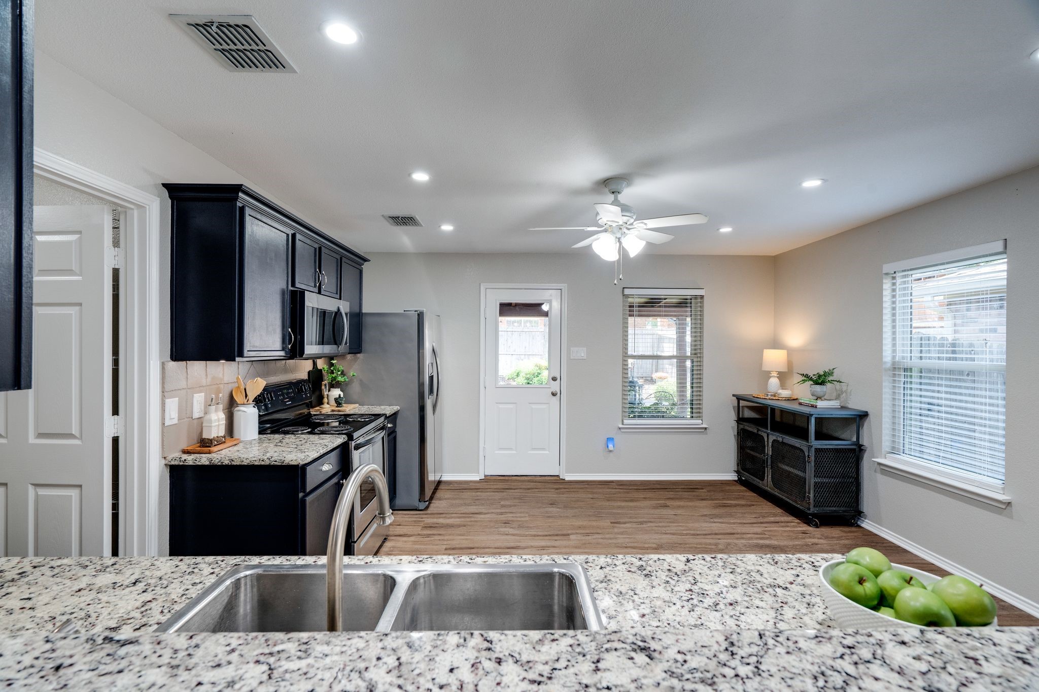 9321 Goldenview Drive Fort Worth TX 76244