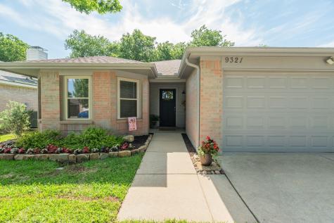 9321 Goldenview Drive Fort Worth TX 76244