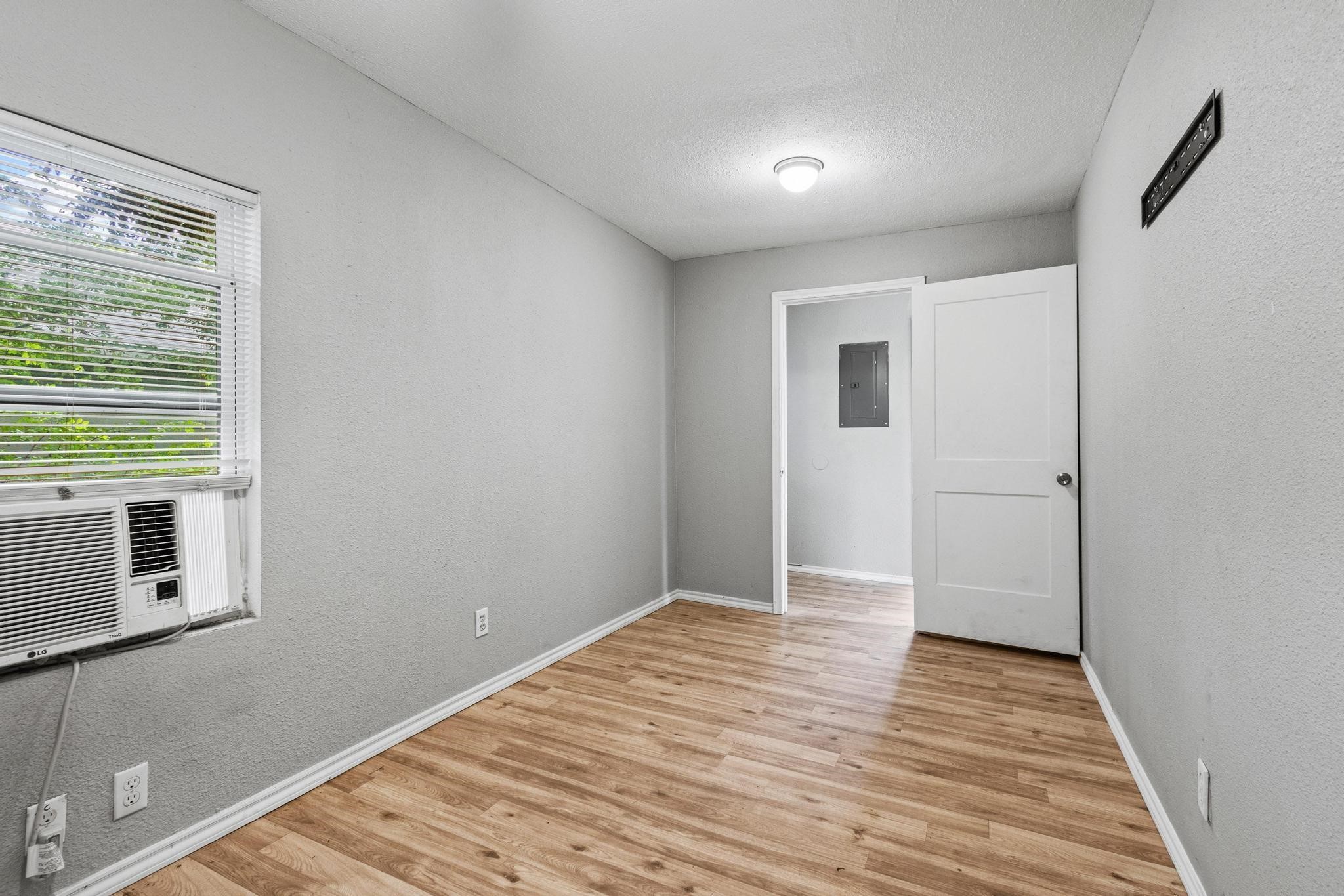 701 W Hull Street Denison TX 75020