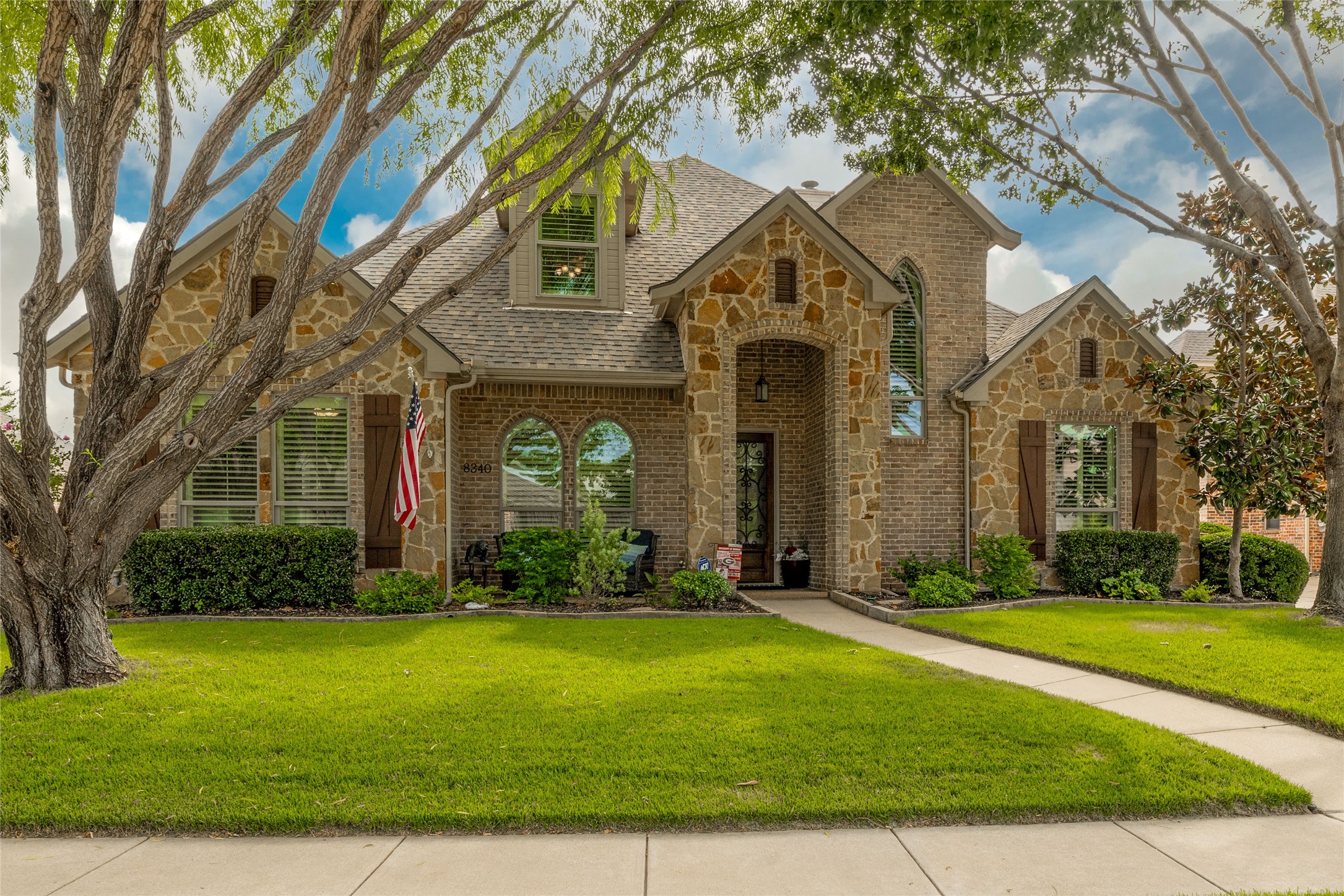 8340 Valley Oaks Drive North Richland Hills TX 76182