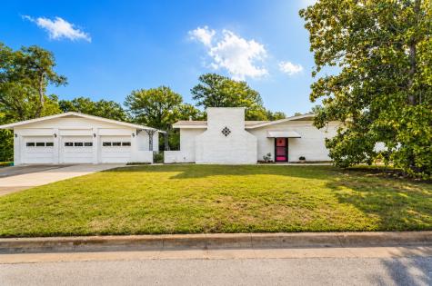 203 Lakeridge Road Lakeside TX 76108