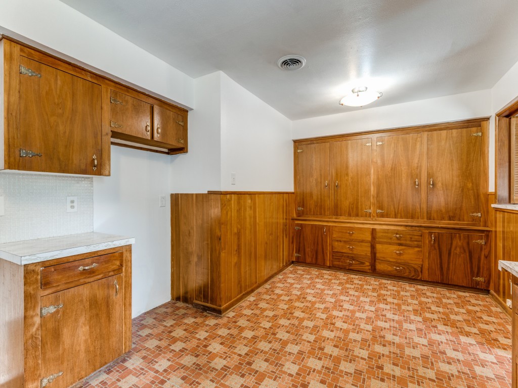203 Lakeridge Road Lakeside TX 76108