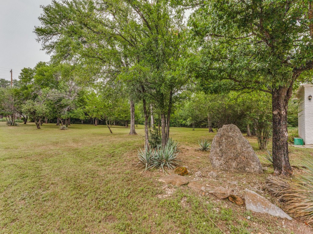 203 Lakeridge Road Lakeside TX 76108