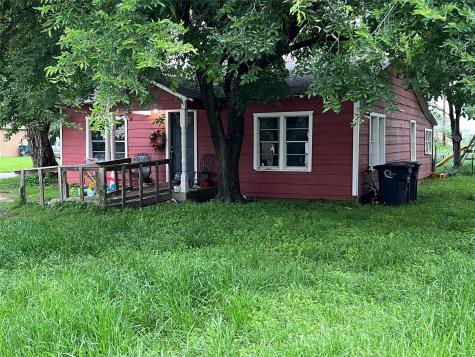 748 N Wilhite Street Cleburne TX 76031
