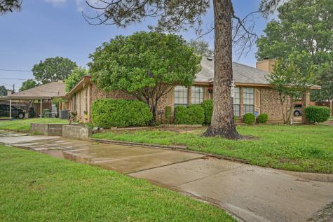 5726 Red Cactus Court Arlington TX 76017