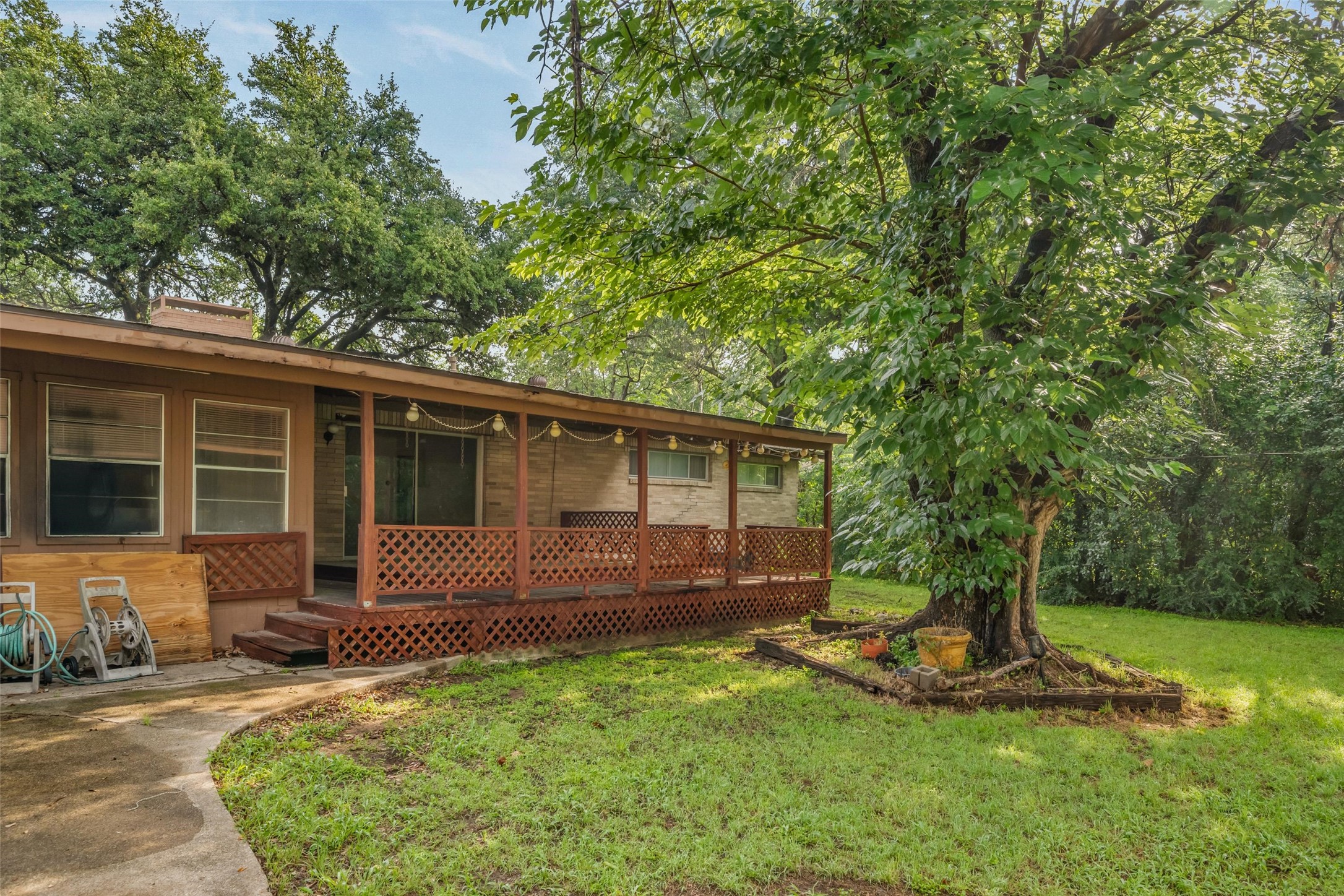 6916 Hovenkamp Avenue Richland Hills TX 76118